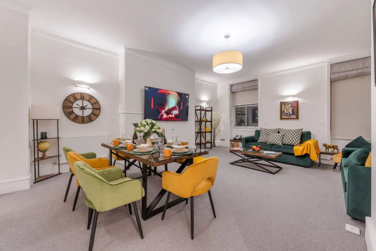 Flat 5 Harley Street
