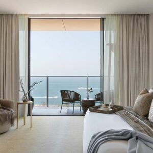 Palm Jumeirah 3 Bedrooms Apartment for Rent Yearly