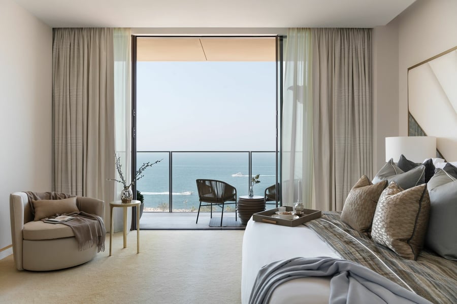 Palm Jumeirah 3 Bedrooms Apartment for Rent Yearly